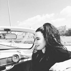 Meet your Posher, Angeles